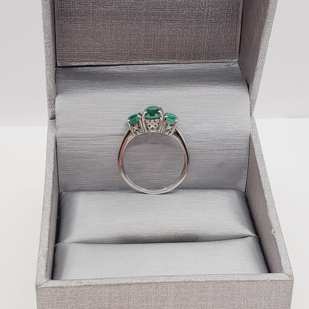 Emerald Green Quartz Platinum | 925 Sterling Silver Ring Three Stone Ring - Picture 2 of 8
